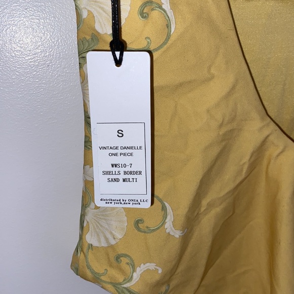 We Wore What Vintage Danielle 1 Piece Swimsuit NWT - Picture 4 of 7